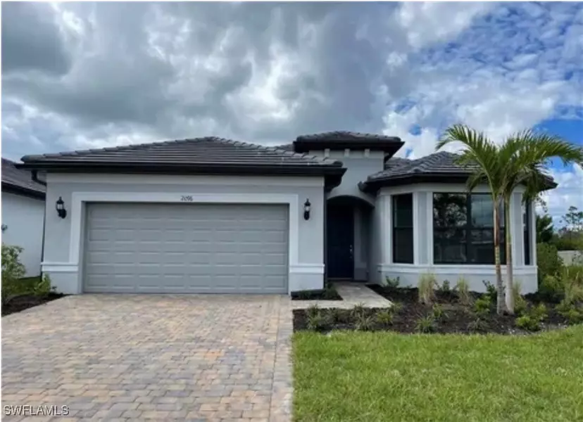 2096 Yellowfin CIR, Naples, FL 34114