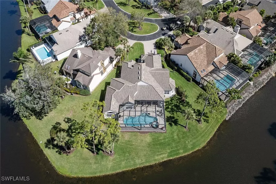25 Grey Wing PT, Naples, FL 34113