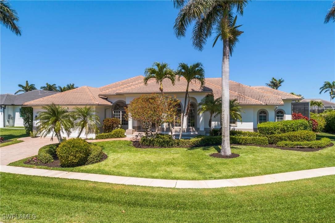 9 Acorn CT, Marco Island, FL 34145