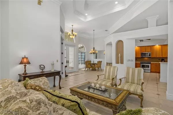 Marco Island, FL 34145,9 Acorn CT