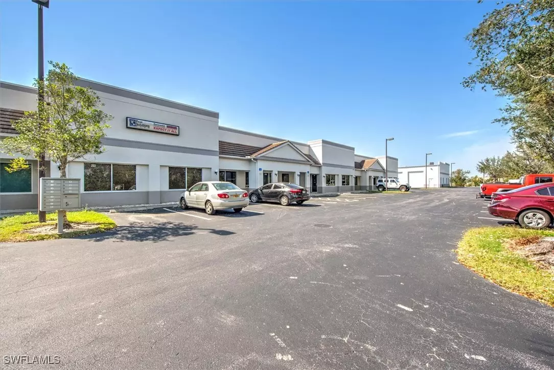 Fort Myers, FL 33908,10801 Sunset Plaza CIR #1DB