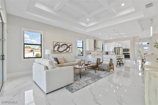 799 108th AVE N, Naples, FL 34108