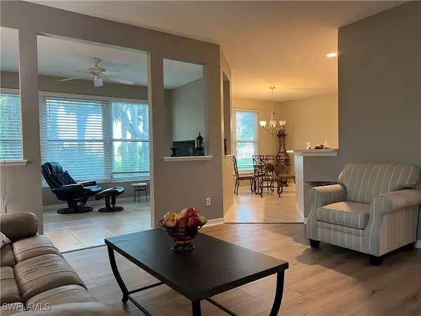 Naples, FL 34110,1340 Charleston Square DR #101