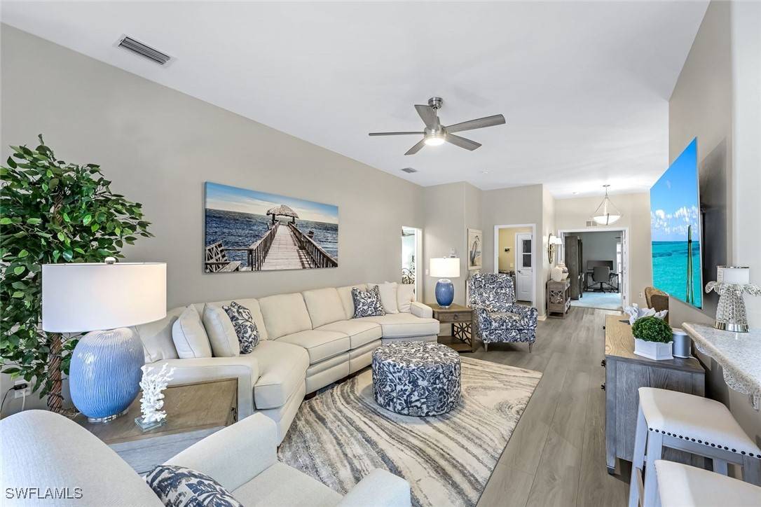 10061 Oakhurst WAY, Fort Myers, FL 33913