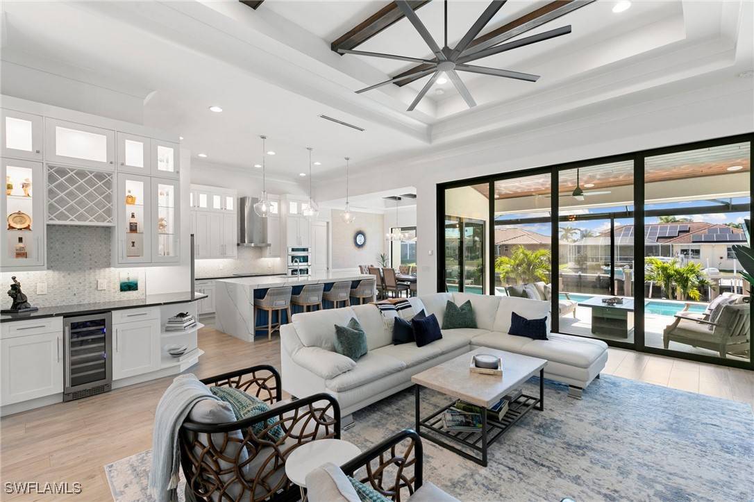 Marco Island, FL 34145,348 Marquesas CT