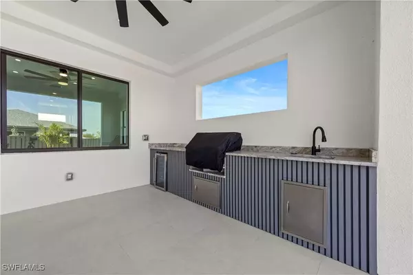 Cape Coral, FL 33993,611 NW 25th TER
