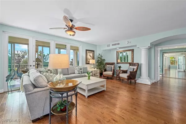 Sanibel, FL 33957,2675 Wulfert RD #3