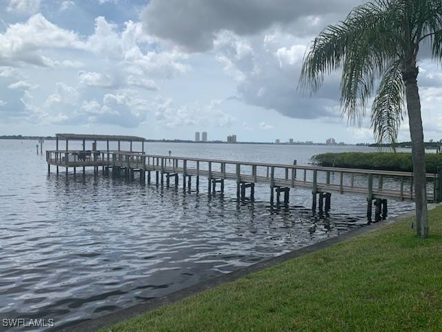 North Fort Myers, FL 33917,15466 Admiralty CIR #6