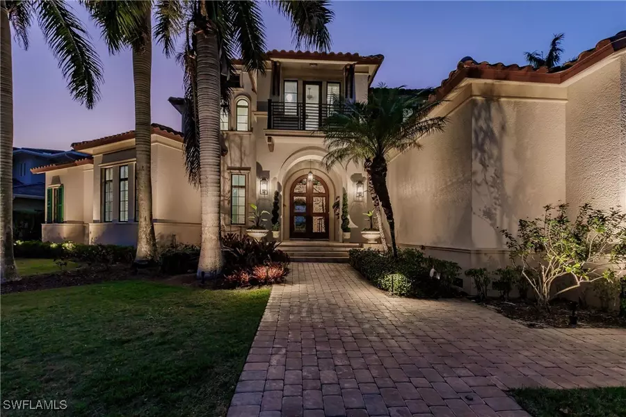 1801 Kingfish RD, Naples, FL 34102