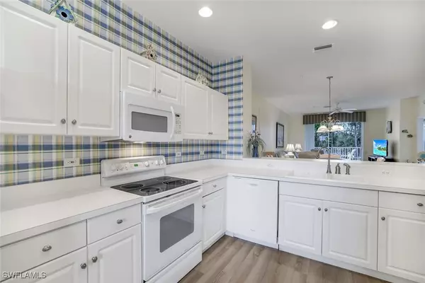 Naples, FL 34120,8259 Parkstone PL #203