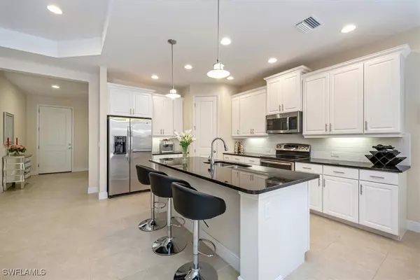 Naples, FL 34120,3683 Canopy CIR