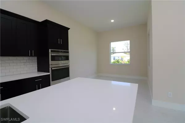Naples, FL 34112,3259 Karen DR