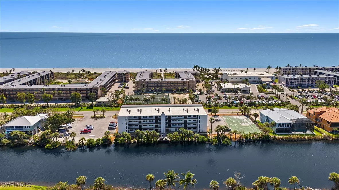 Sanibel, FL 33957,1440 Middle Gulf DR #4A