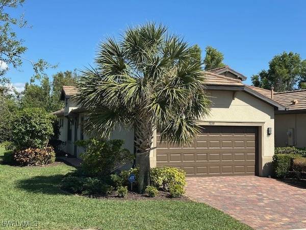 7658 Jacaranda LN, Naples, FL 34114