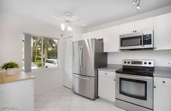 Naples, FL 34112,3012 Sandpiper Bay CIR #D102