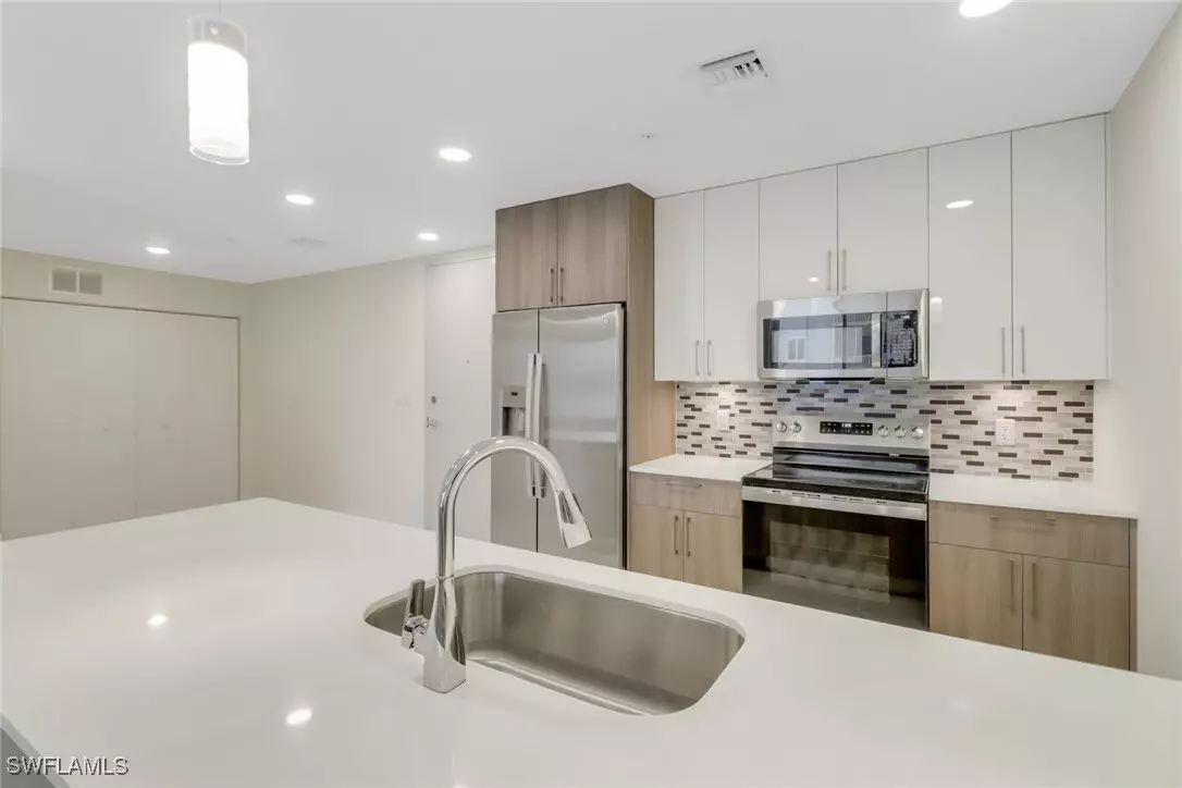 Bonita Springs, FL 34135,26589 Rosewood pointe DR #A-103