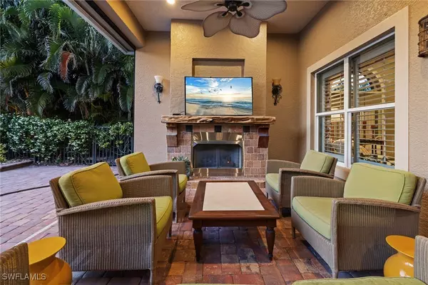 Estero, FL 33928-2975,22170 RED LAUREL LN