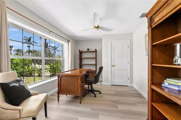 Naples, FL 34108,646 109th AVE N