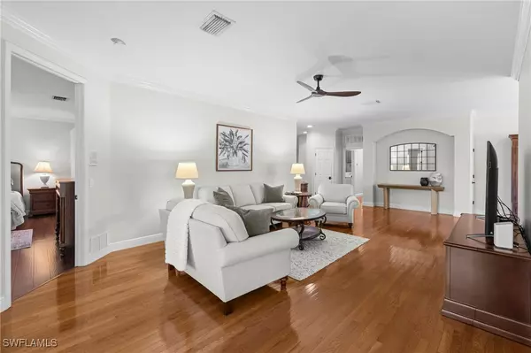 Naples, FL 34114,3913 Forest Glen BLVD #201