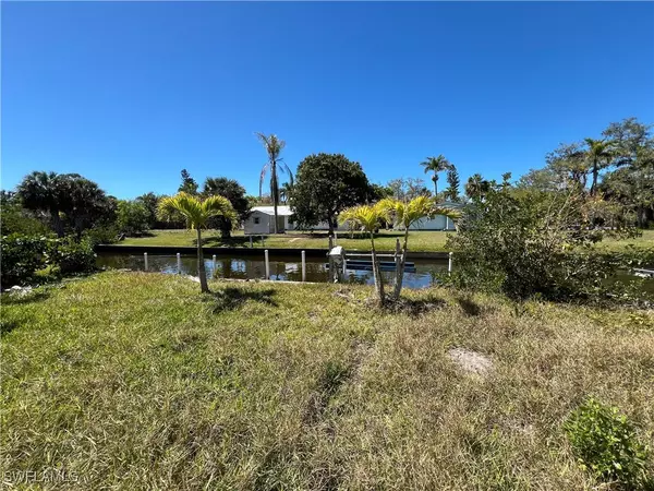 Bonita Springs, FL 34134,27575 Tarpon WAY