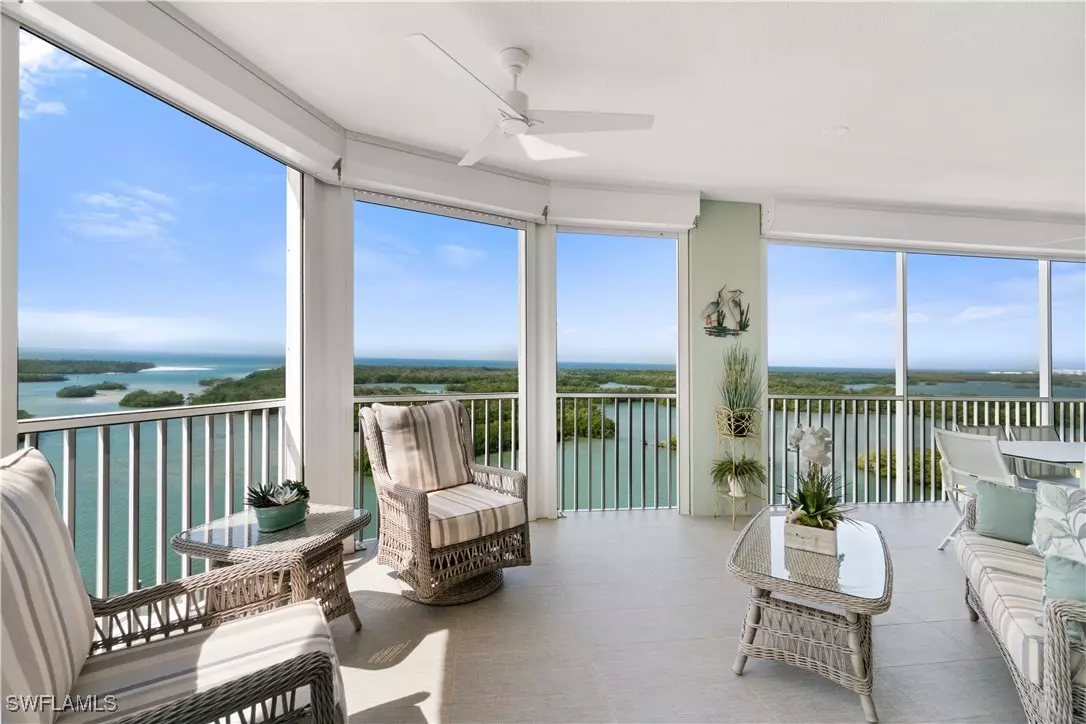 Naples, FL 34110,445 Dockside DR #A901