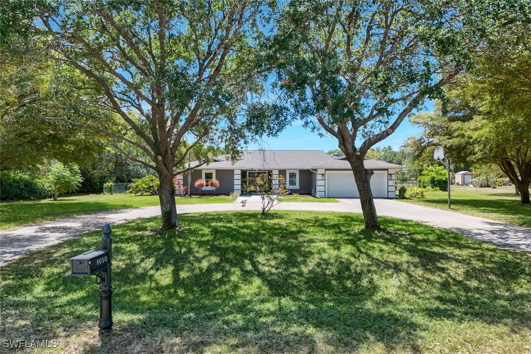 1930 Curling AVE, Naples, FL 34109