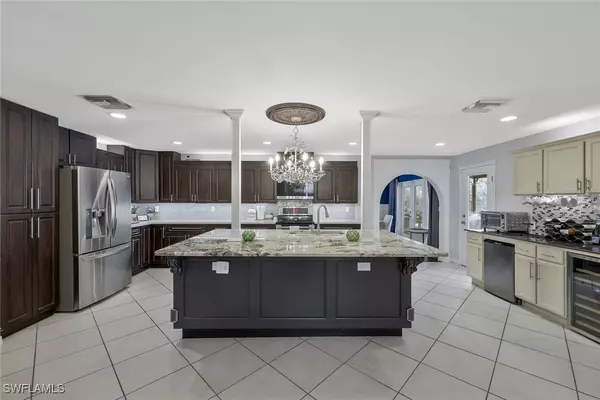 Naples, FL 34109,1930 Curling AVE