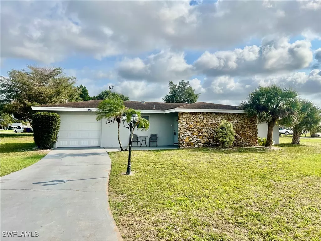 Lehigh Acres, FL 33936,121 Starview AVE