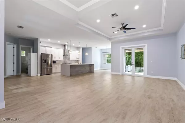 Naples, FL 34117,235 6th ST SE