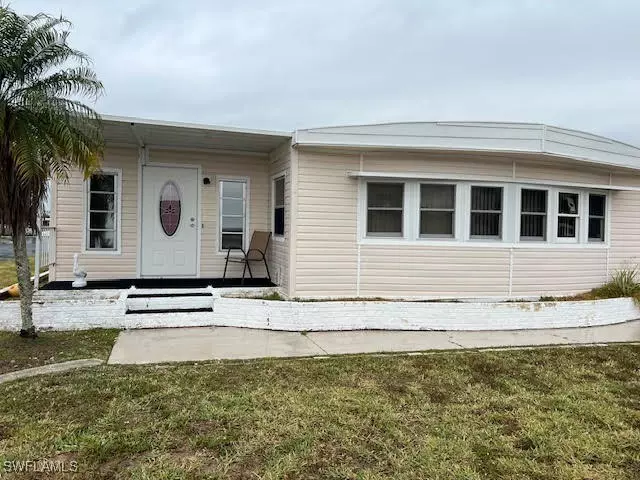 North Fort Myers, FL 33917