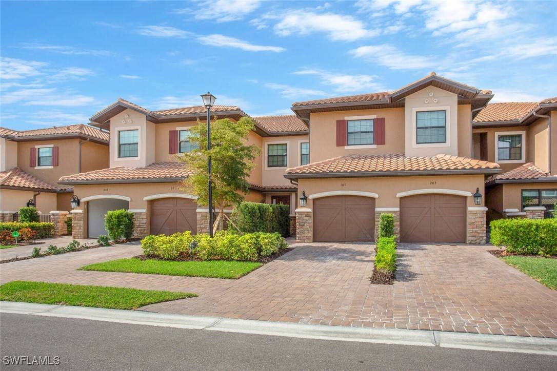 9650 Montelanico LOOP #103, Naples, FL 34119