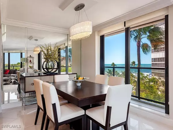 Naples, FL 34103-8332,4901 GULF SHORE BLVD N #502