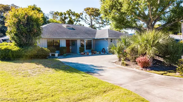 North Fort Myers, FL 33903,5728 Inverness CIR