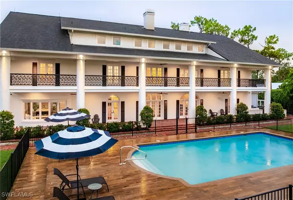 Naples, FL 34119,13189 VALEWOOD DR