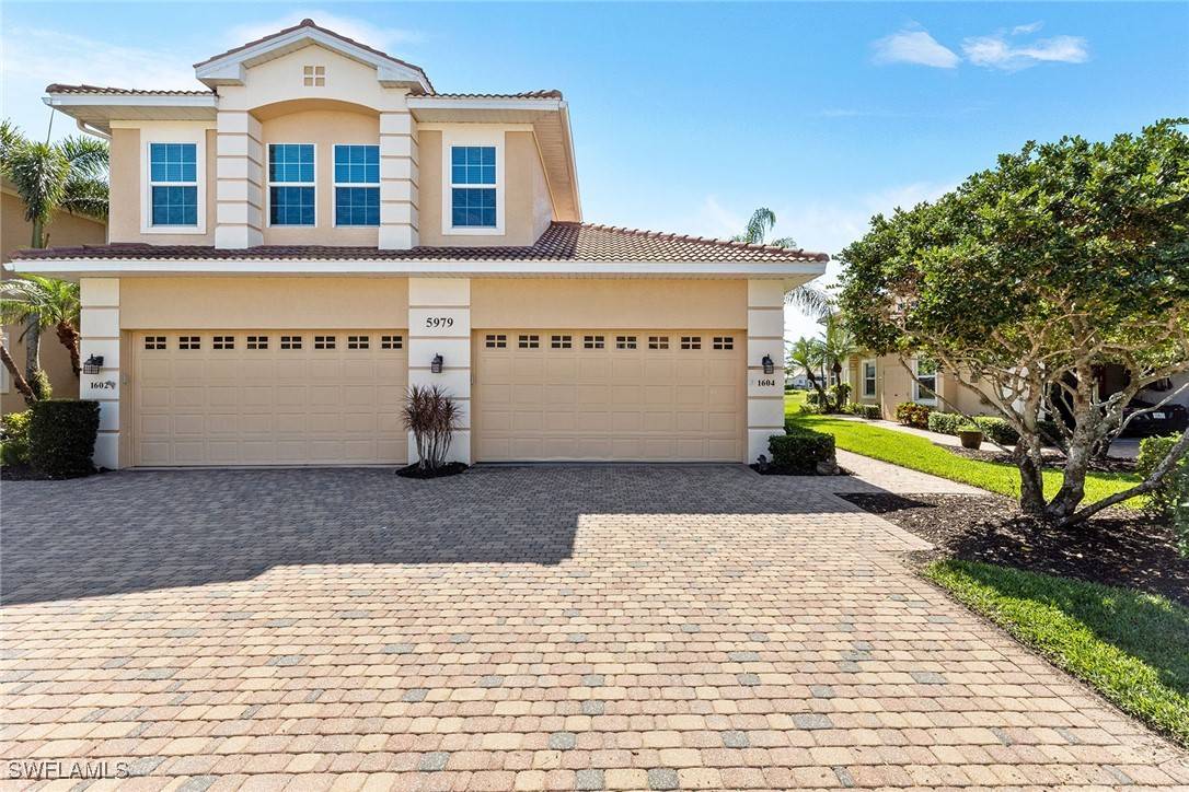 5979 Trophy DR #1604, Naples, FL 34110