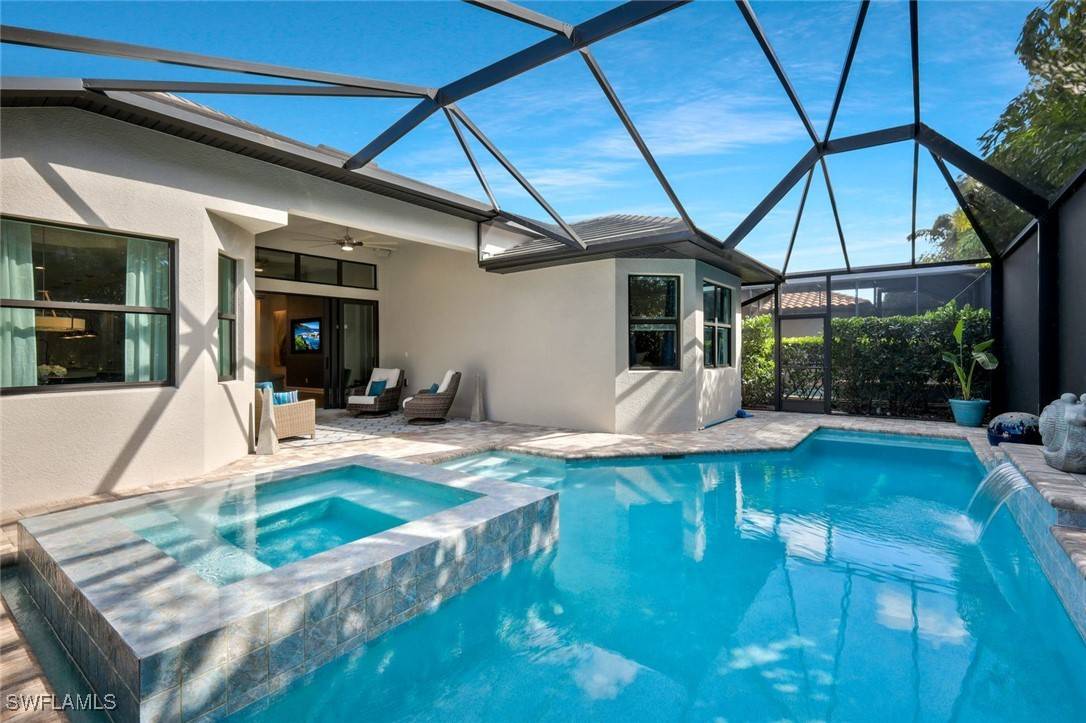 10111 Palazzo DR, Naples, FL 34119