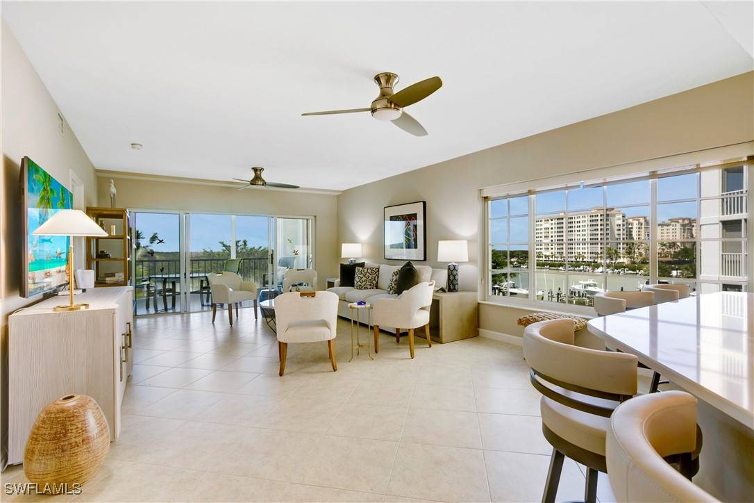 13105 Vanderbilt DR #405, Naples, FL 34110