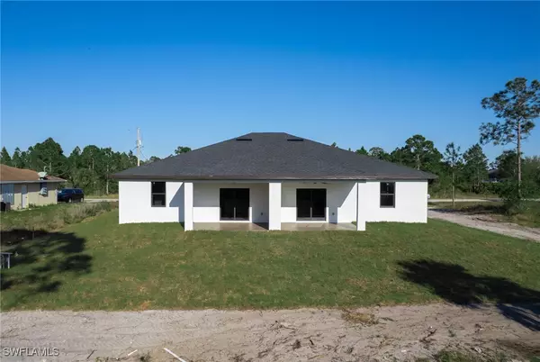 Lehigh Acres, FL 33974,924-926 Countess AVE #924