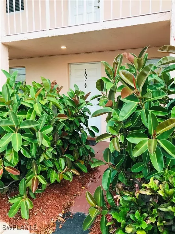 Naples, FL 34105,200 Turtle Lake CT #109