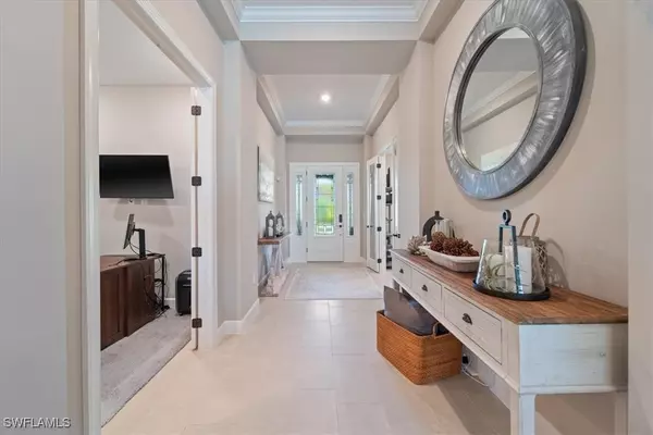 Naples, FL 34120,9445 Sanderling CT