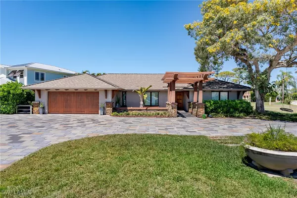 Naples, FL 34110,2257 Regal WAY