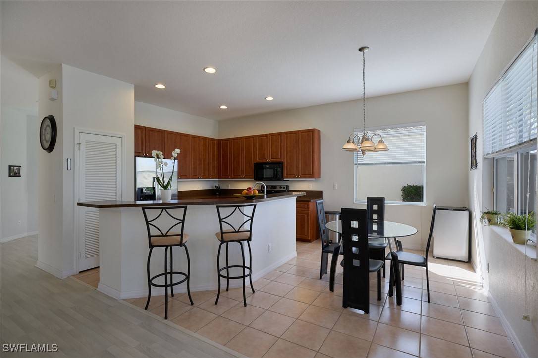 2576 Deerfield Lake CT,  Cape Coral,  FL 33909