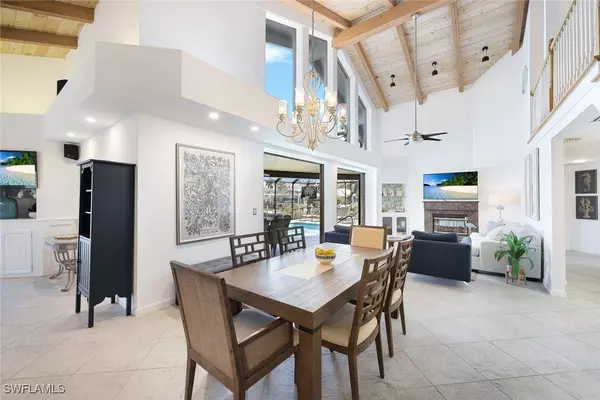 1709 Wavecrest CT, Marco Island, FL 34145