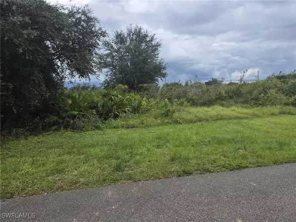 2605 70th ST W, Lehigh Acres, FL 33971