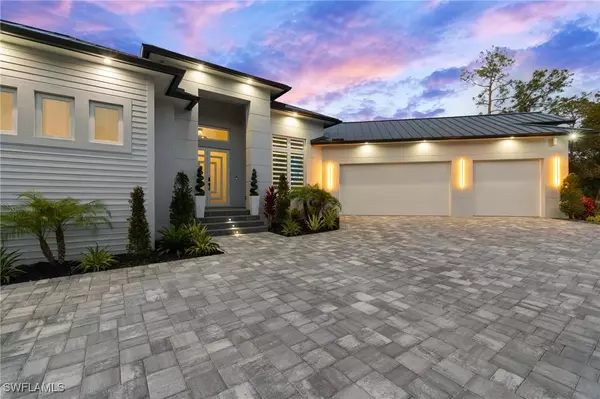 Naples, FL 34120,431 16th AVE NE