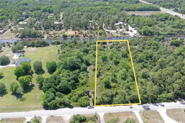 Naples, FL 34117,10th ST SE