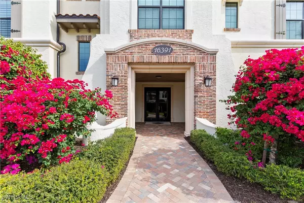 16391 Viansa WAY #101, Naples, FL 34110