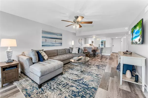 Naples, FL 34103,4200 Belair LN #303