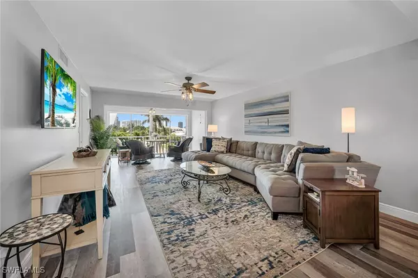 Naples, FL 34103,4200 Belair LN #303