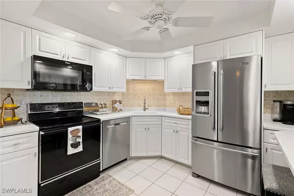 Naples, FL 34108,3 Bluebill AVE #601
